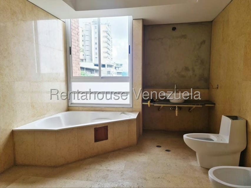 Apartamento (Planta Baja) en Venta en Colinas de Valle Arriba / Mirador de Los Campitos, Distrito Metropolitano - 17
