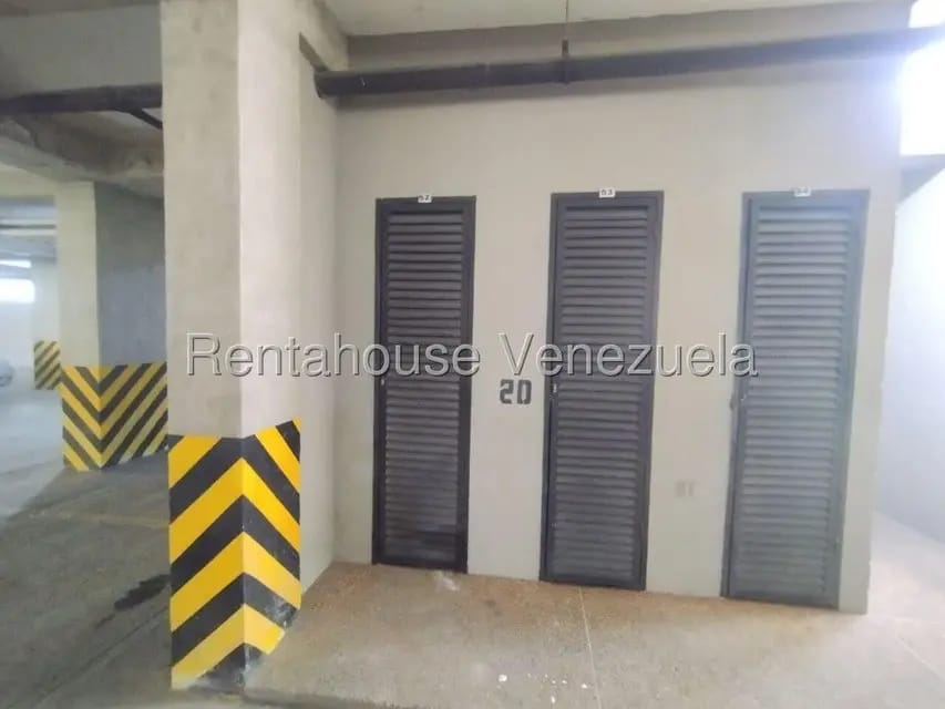 Apartamento (1 Nivel) en Venta en Centro, Lara - 23