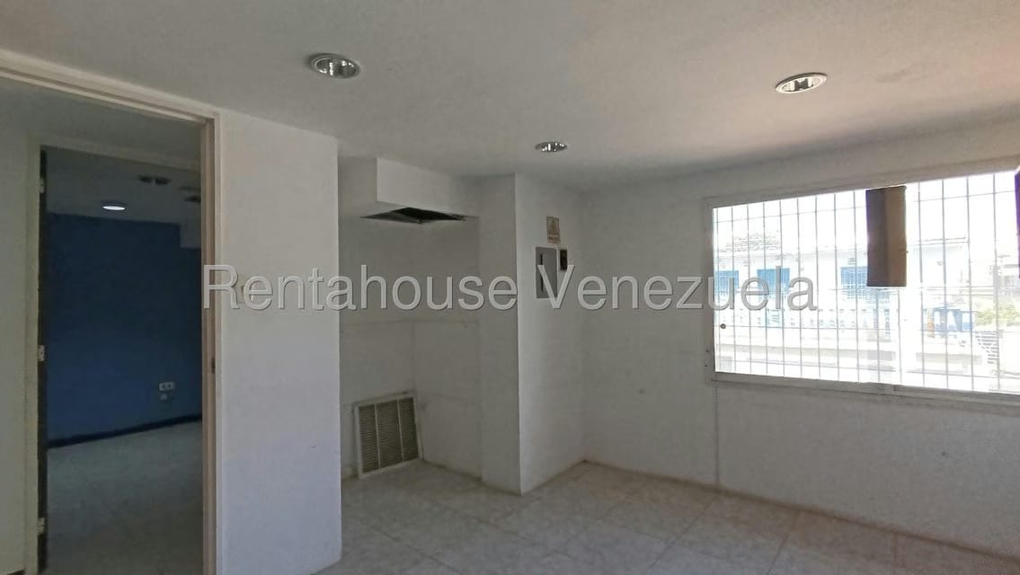 Comercial (Local Comercial) en Venta en Los Olivos Nuevos, Aragua - 12