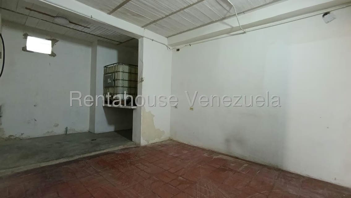 Comercial (Local Comercial) en Venta en Los Olivos Nuevos, Aragua - 35