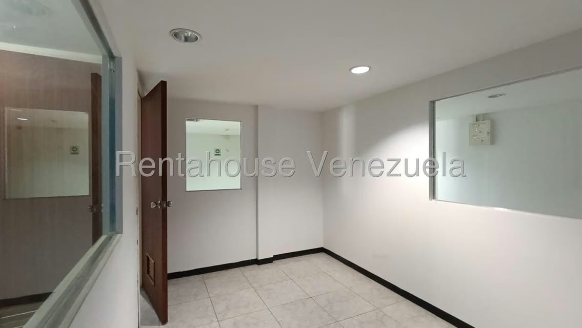 Comercial (Local Comercial) en Venta en Los Olivos Nuevos, Aragua - 80