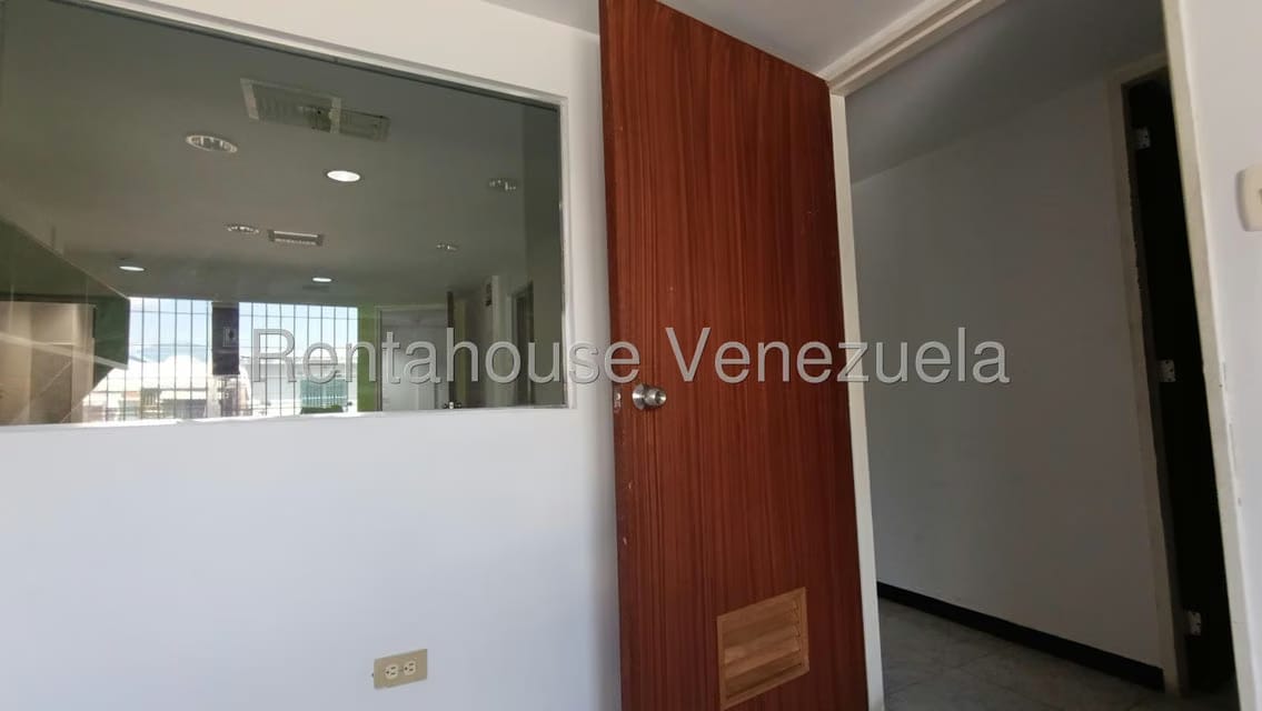 Comercial (Local Comercial) en Venta en Los Olivos Nuevos, Aragua - 91