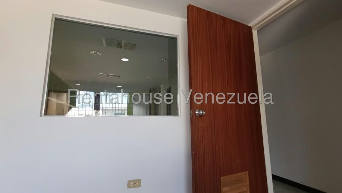 Comercial (Local Comercial) en Venta en Los Olivos Nuevos, Aragua - 92