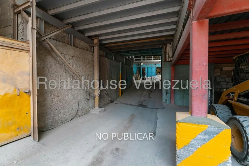 Comercial (Galpon - Deposito) en Venta en Baruta, Distrito Metropolitano - 10