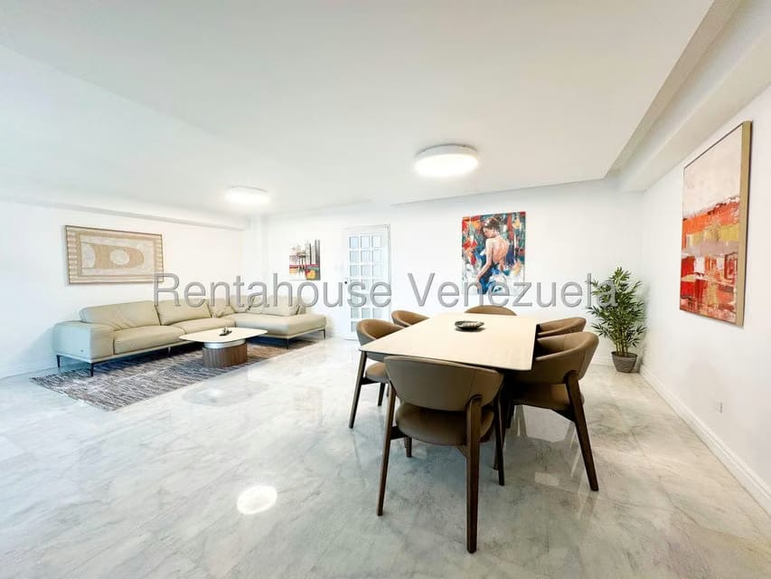 Apartamento (1 Nivel) en Alquiler en El Rosal, Distrito Metropolitano - 22