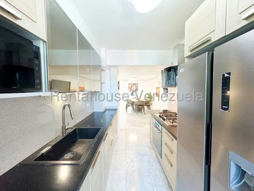 Apartamento (1 Nivel) en Alquiler en El Rosal, Distrito Metropolitano - 28