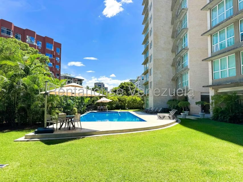 Apartamento (1 Nivel) en Alquiler en El Rosal, Distrito Metropolitano - 5