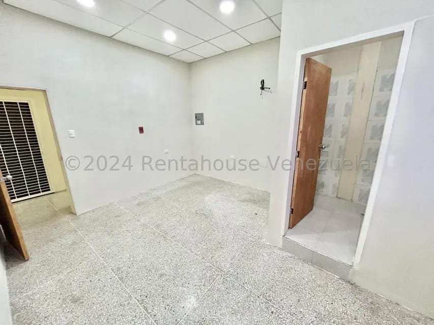 Comercial (Oficina) en Venta en Centro, Lara - 3