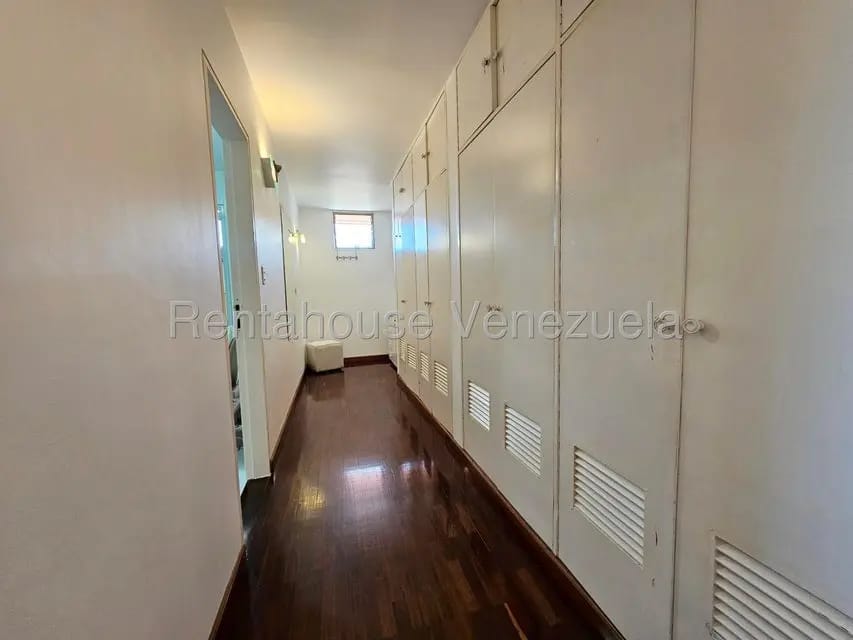 Casa (Duplex) en Venta en Los Naranjos del Cafetal, Distrito Metropolitano - 25