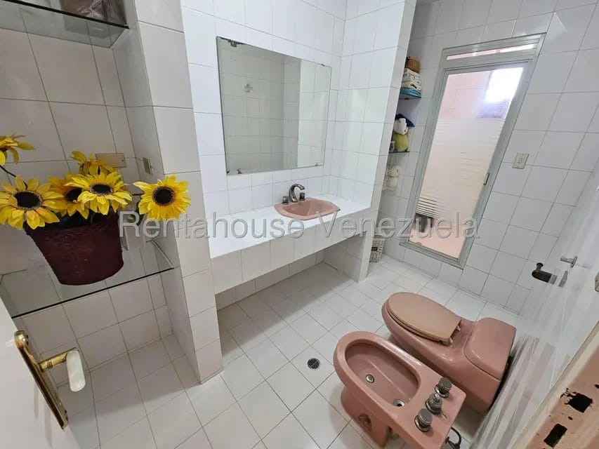 Casa (Duplex) en Venta en Los Naranjos del Cafetal, Distrito Metropolitano - 27