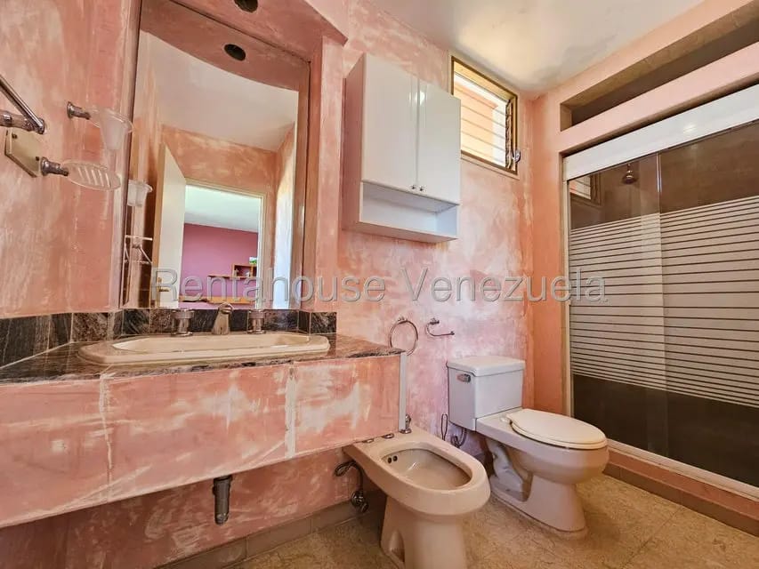 Casa (Duplex) en Venta en Los Naranjos del Cafetal, Distrito Metropolitano - 29