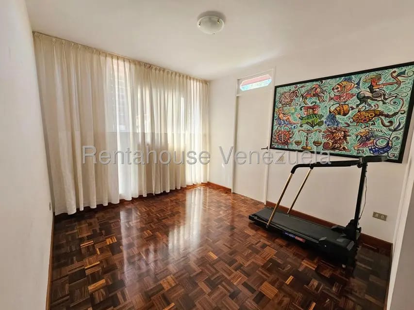 Casa (Duplex) en Venta en Los Naranjos del Cafetal, Distrito Metropolitano - 31