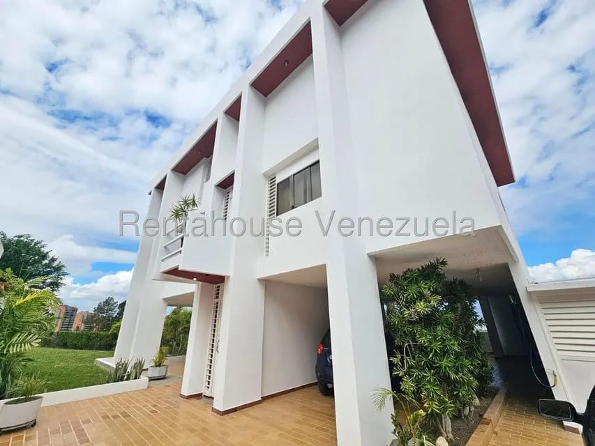 Casa (Duplex) en Venta en Los Naranjos del Cafetal, Distrito Metropolitano - 37