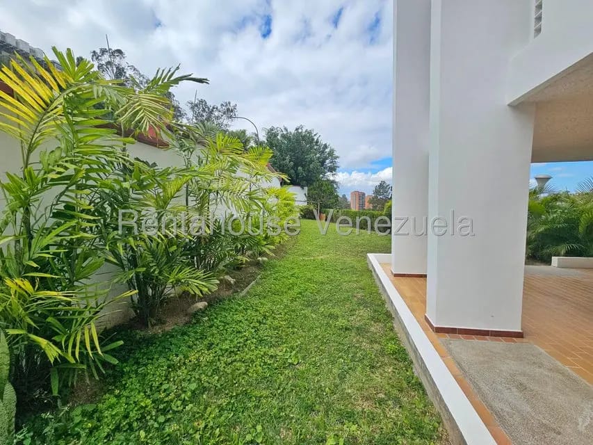 Casa (Duplex) en Venta en Los Naranjos del Cafetal, Distrito Metropolitano - 42