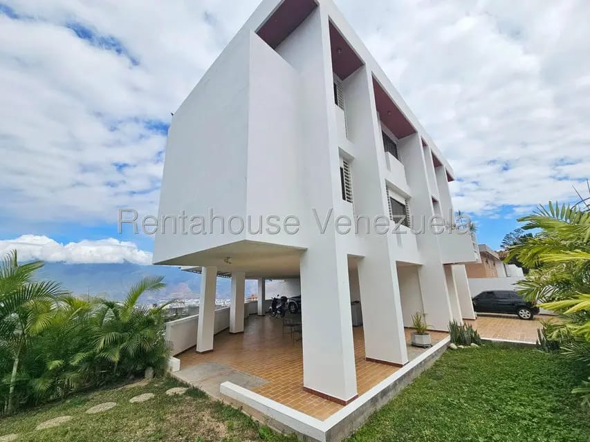 Casa (Duplex) en Venta en Los Naranjos del Cafetal, Distrito Metropolitano - 45