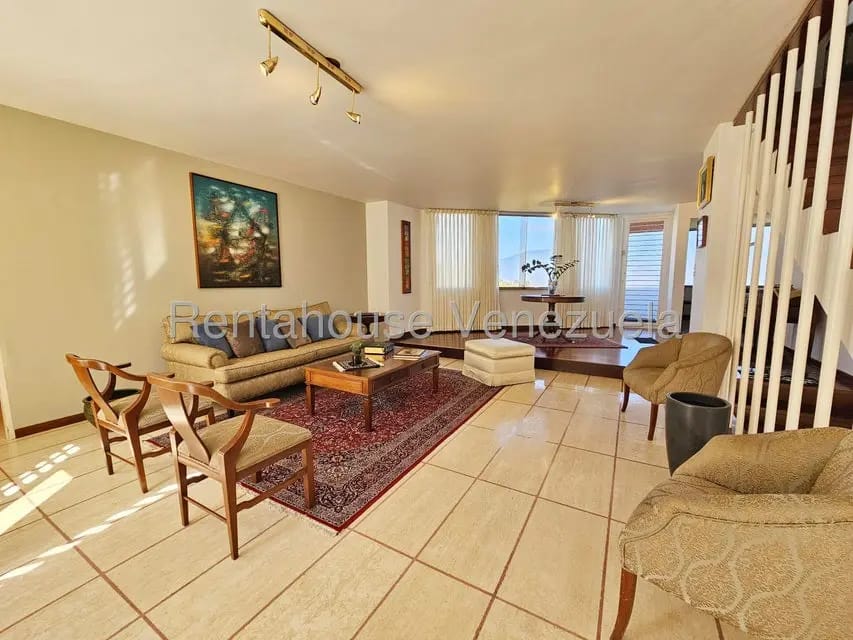 Casa (Duplex) en Venta en Los Naranjos del Cafetal, Distrito Metropolitano - 7