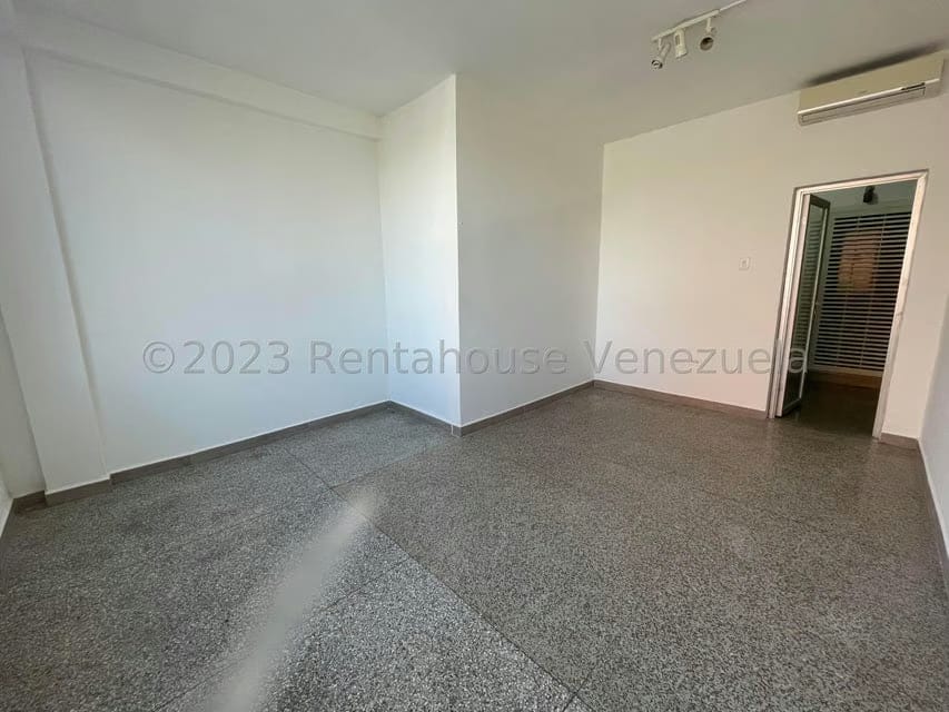 Comercial (Club Campestre) en Alquiler en Nueva Segovia, Lara - 3