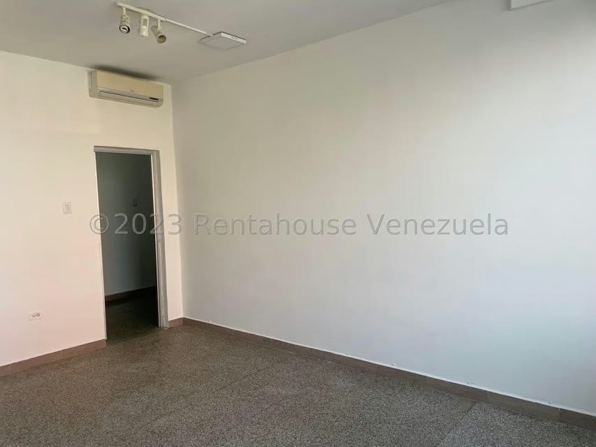 Comercial (Club Campestre) en Alquiler en Nueva Segovia, Lara - 5