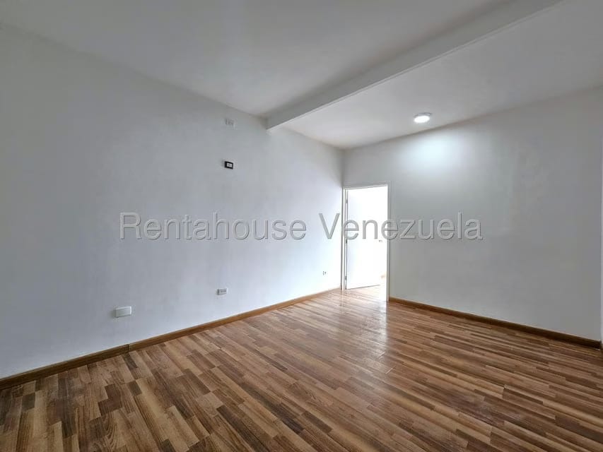 Comercial (Local Comercial) en Alquiler en Nueva Segovia, Lara - 13