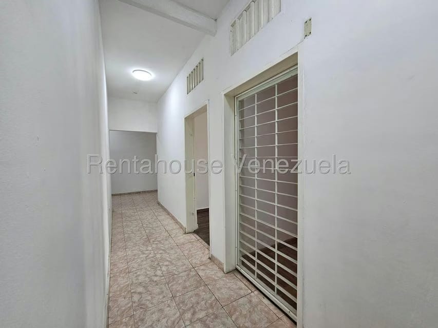 Comercial (Local Comercial) en Alquiler en Nueva Segovia, Lara - 18