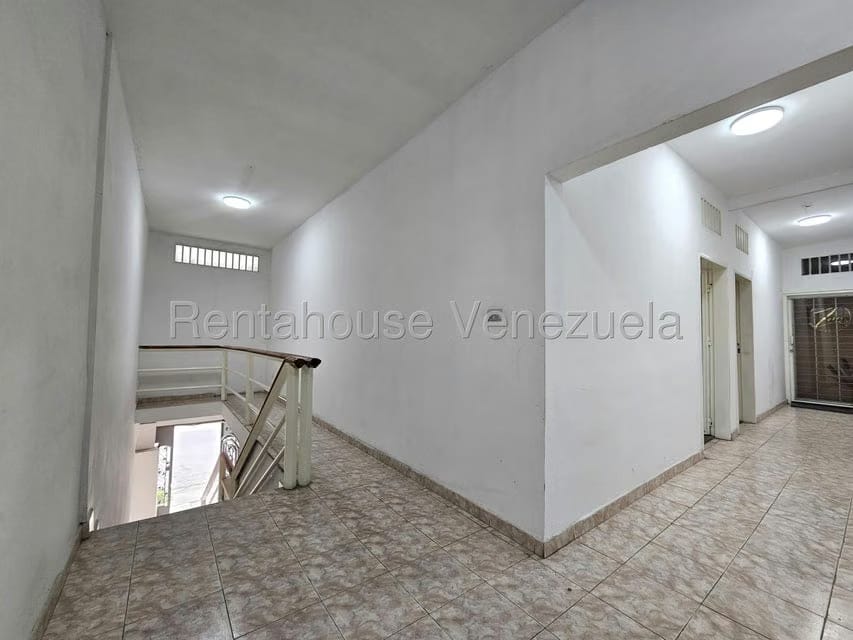 Comercial (Local Comercial) en Alquiler en Nueva Segovia, Lara - 3