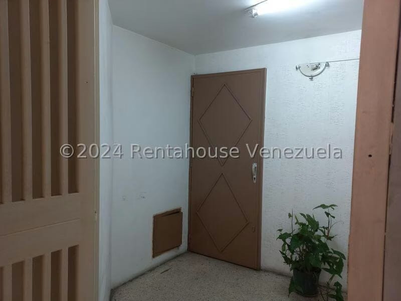 Comercial (Oficina) en Venta en Parroquia Altagracia, Distrito Metropolitano - 2