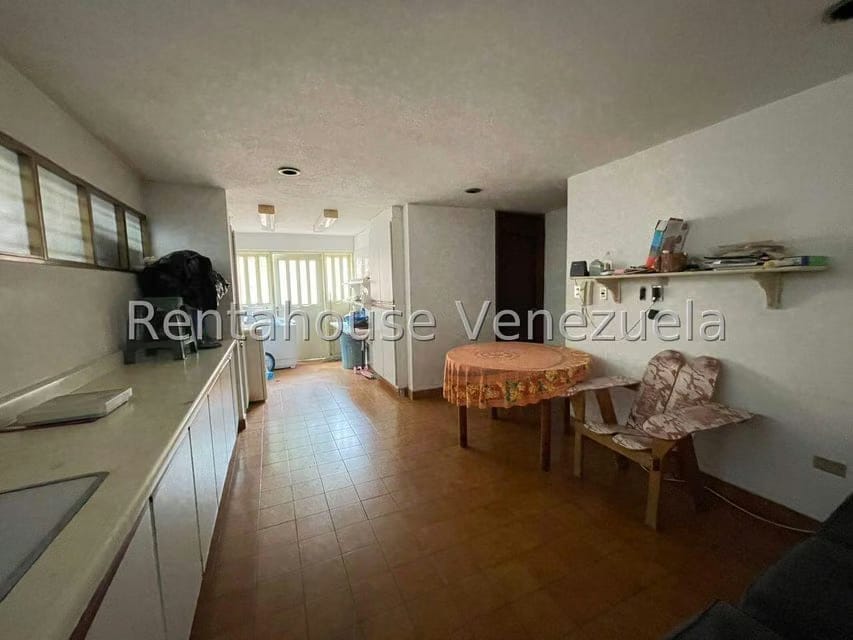 Casa (Multipes Niveles) en Venta en Oripoto, Distrito Metropolitano - 12