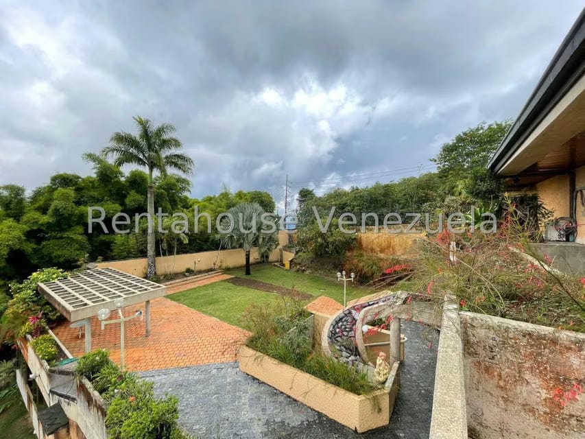 Casa (Multipes Niveles) en Venta en Oripoto, Distrito Metropolitano - 32