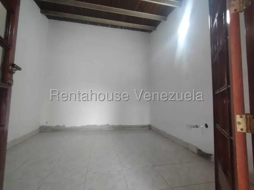 Comercial (Local Comercial) en Alquiler en Valle Hondo, Lara - 12