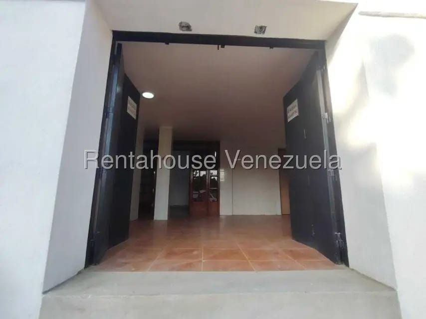 Comercial (Local Comercial) en Alquiler en Valle Hondo, Lara - 4