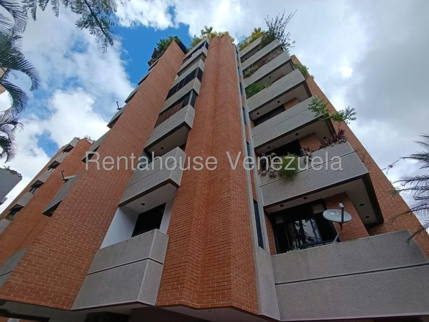 Apartamento (1 Nivel) en Alquiler en Campo Alegre, Distrito Metropolitano