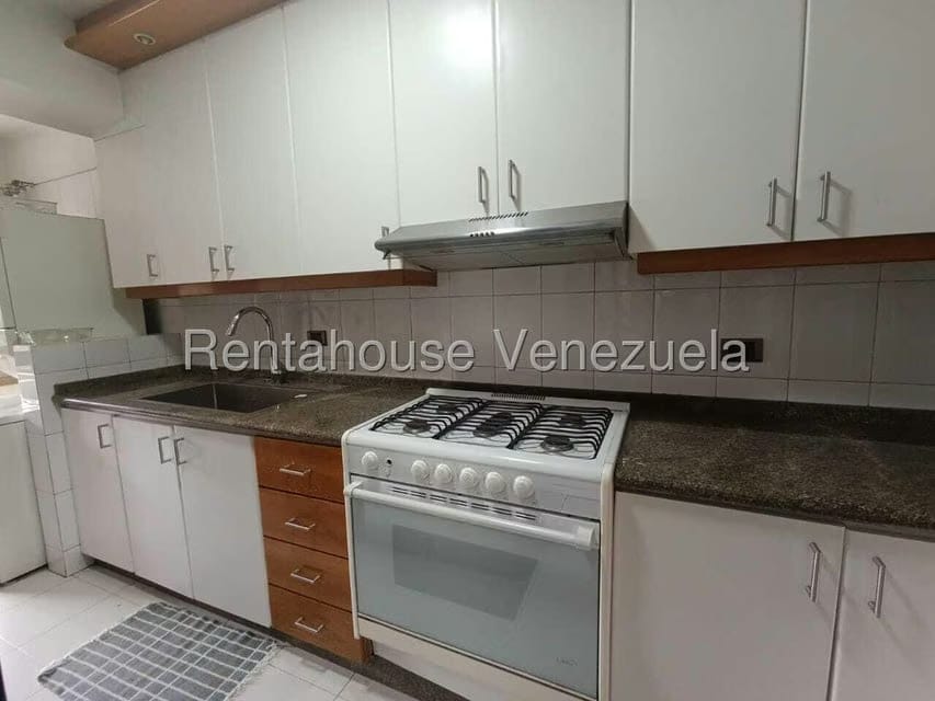 Apartamento (1 Nivel) en Alquiler en Campo Alegre, Distrito Metropolitano - 17