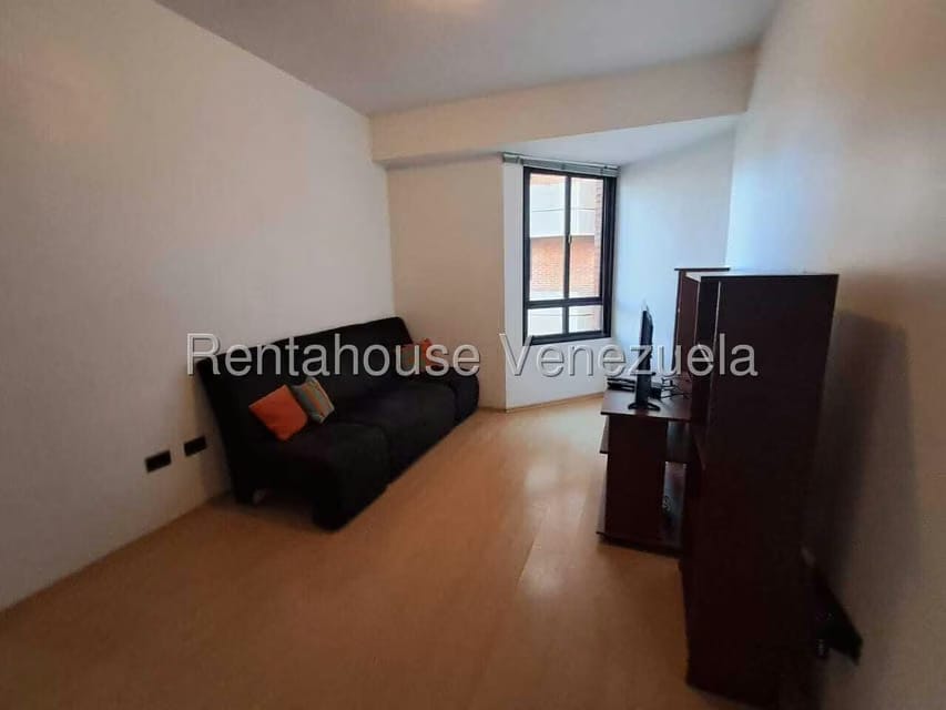 Apartamento (1 Nivel) en Alquiler en Campo Alegre, Distrito Metropolitano - 21