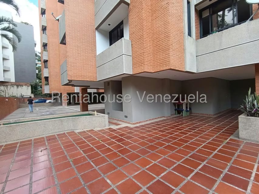 Apartamento (1 Nivel) en Alquiler en Campo Alegre, Distrito Metropolitano - 34