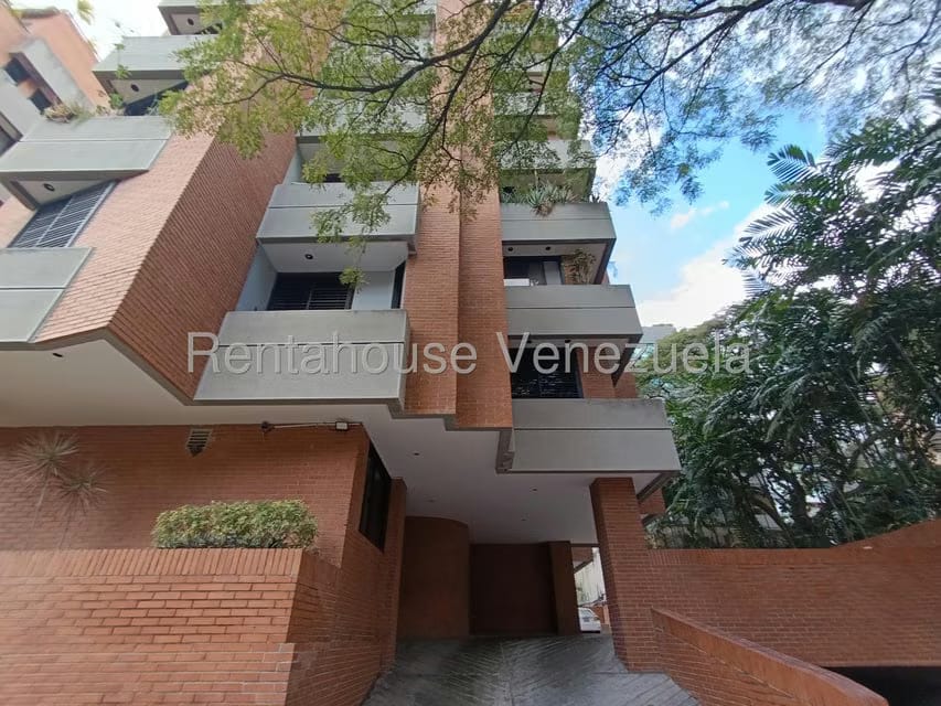 Apartamento (1 Nivel) en Alquiler en Campo Alegre, Distrito Metropolitano - 39