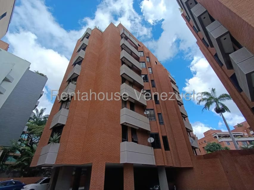 Apartamento (1 Nivel) en Alquiler en Campo Alegre, Distrito Metropolitano - 40
