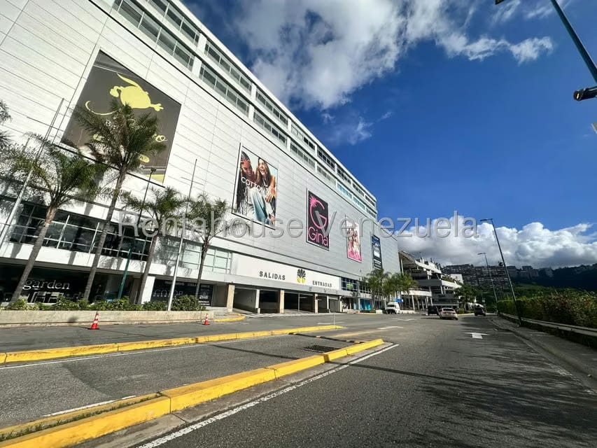 Comercial (Oficina) en Venta en Cerro Verde, Distrito Metropolitano