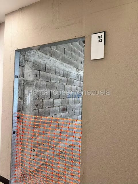 Comercial (Oficina) en Venta en Cerro Verde, Distrito Metropolitano - 13