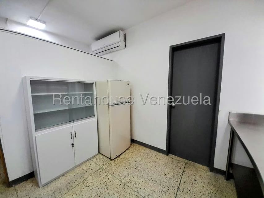 Comercial (Consultorio Medico) en Alquiler en Centro, Lara - 13