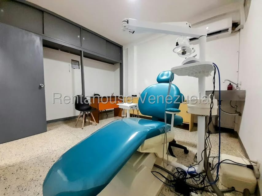 Comercial (Consultorio Medico) en Alquiler en Centro, Lara - 23