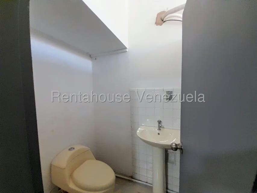 Comercial (Consultorio Medico) en Alquiler en Centro, Lara - 29