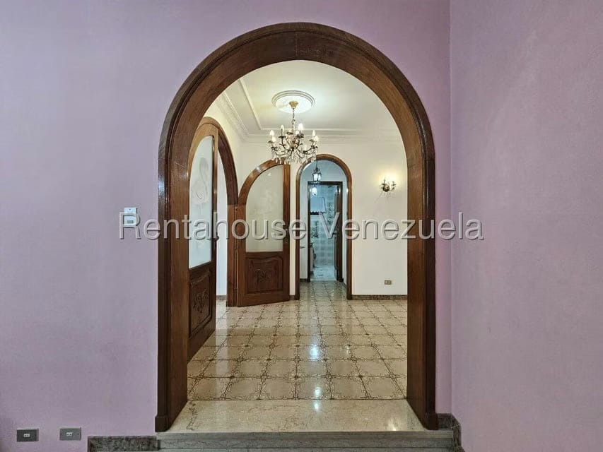 Casa (Multipes Niveles) en Venta en Colinas de La California, Distrito Metropolitano - 20