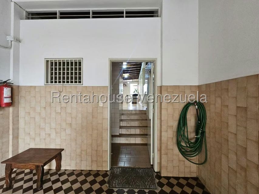 Casa (Multipes Niveles) en Venta en Colinas de La California, Distrito Metropolitano - 31