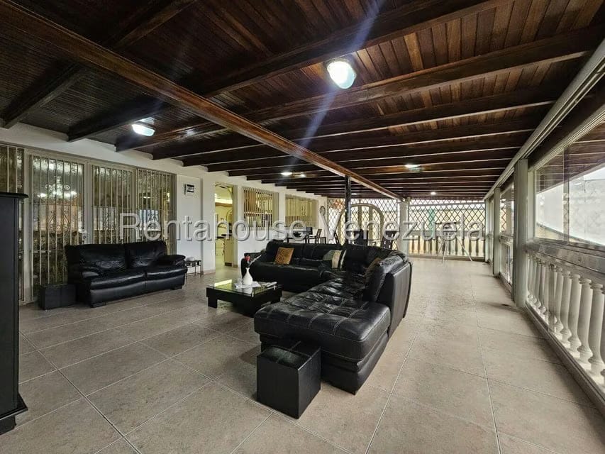 Casa (Multipes Niveles) en Venta en Colinas de La California, Distrito Metropolitano - 41
