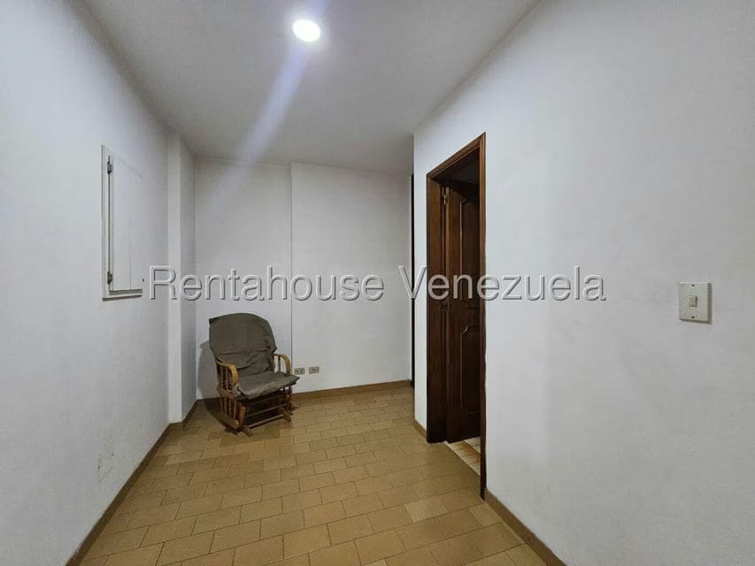 Casa (Multipes Niveles) en Venta en Colinas de La California, Distrito Metropolitano - 44