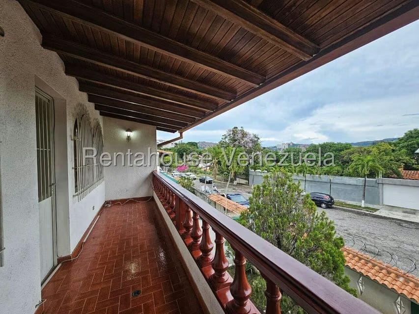Casa (Multipes Niveles) en Venta en Colinas de La California, Distrito Metropolitano - 75