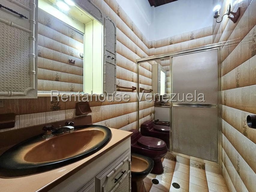 Casa (Multipes Niveles) en Venta en Colinas de La California, Distrito Metropolitano - 84