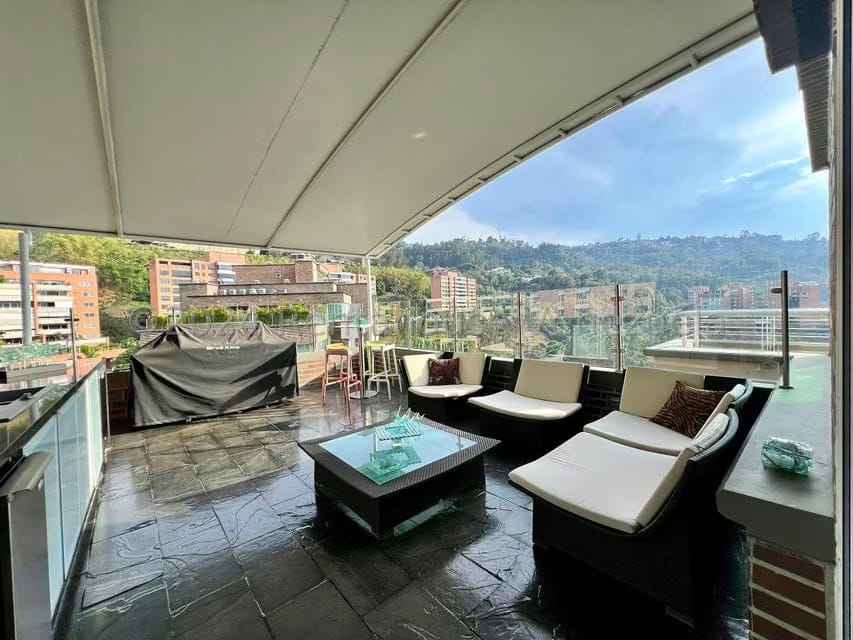 Apartamento (Multiples Niveles) en Venta en Solar del Hatillo, Distrito Metropolitano - 14
