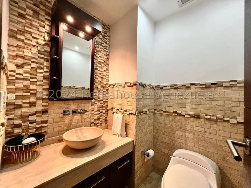 Apartamento (Multiples Niveles) en Venta en Solar del Hatillo, Distrito Metropolitano - 65