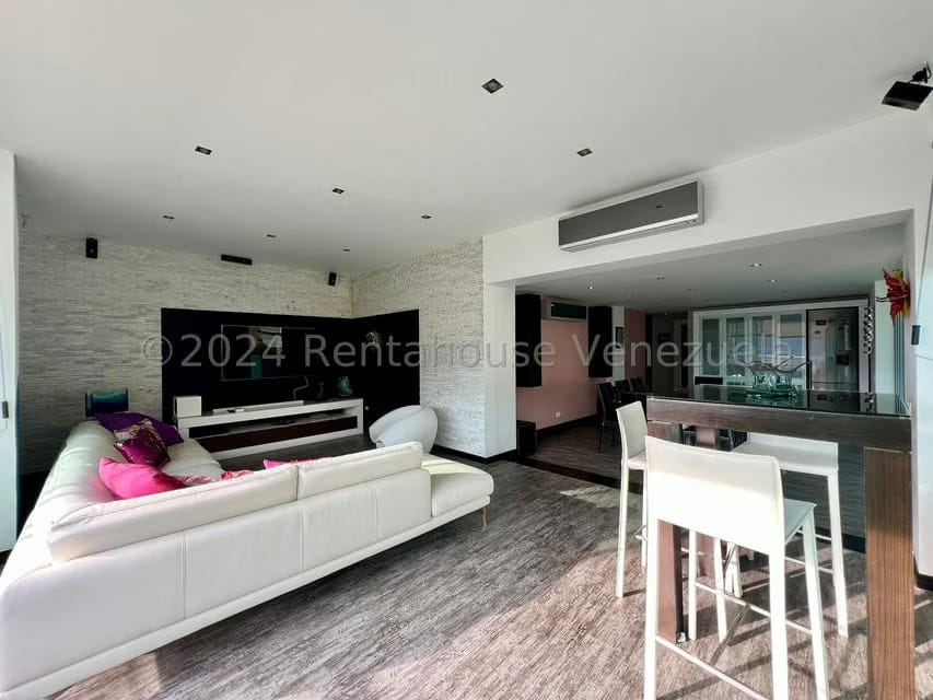 Apartamento (Multiples Niveles) en Venta en Solar del Hatillo, Distrito Metropolitano - 9